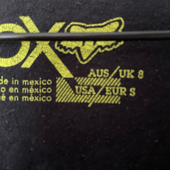 Fox Racing v-neck t-shirt with graphic on back - Small - Picture 3 of 3